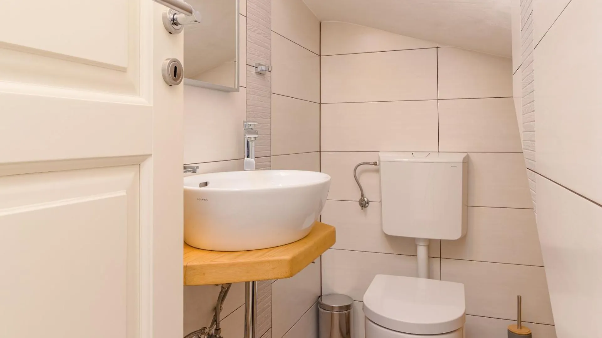 Gemuetliches Stein Ferienhaus Mit Privatem Pool Und Terrasse Mit Grill Galizana Holiday home